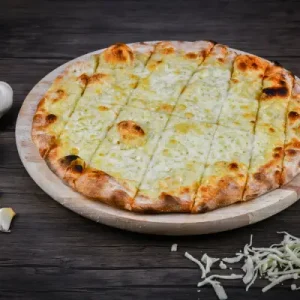 Pizza posuch so syrom v meste Martin.